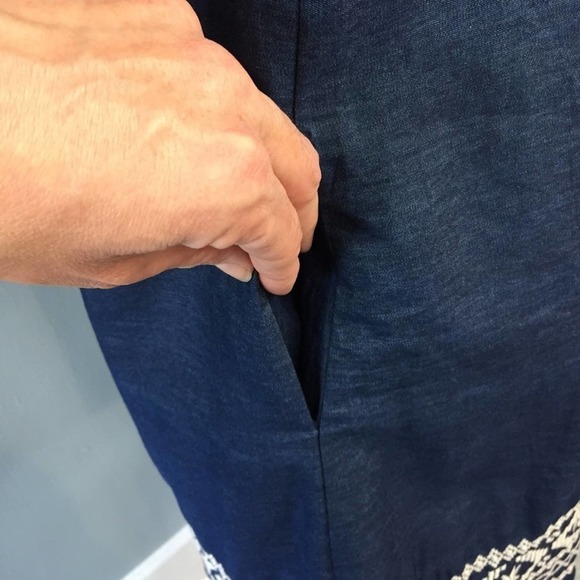 𝅺dressbarn Westport Off the Shoulder Flounce Embroidered Chambray Dress Size S - Picture 8 of 12